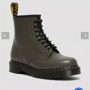 Dr. Martens 1460 Bex Khaki Grey